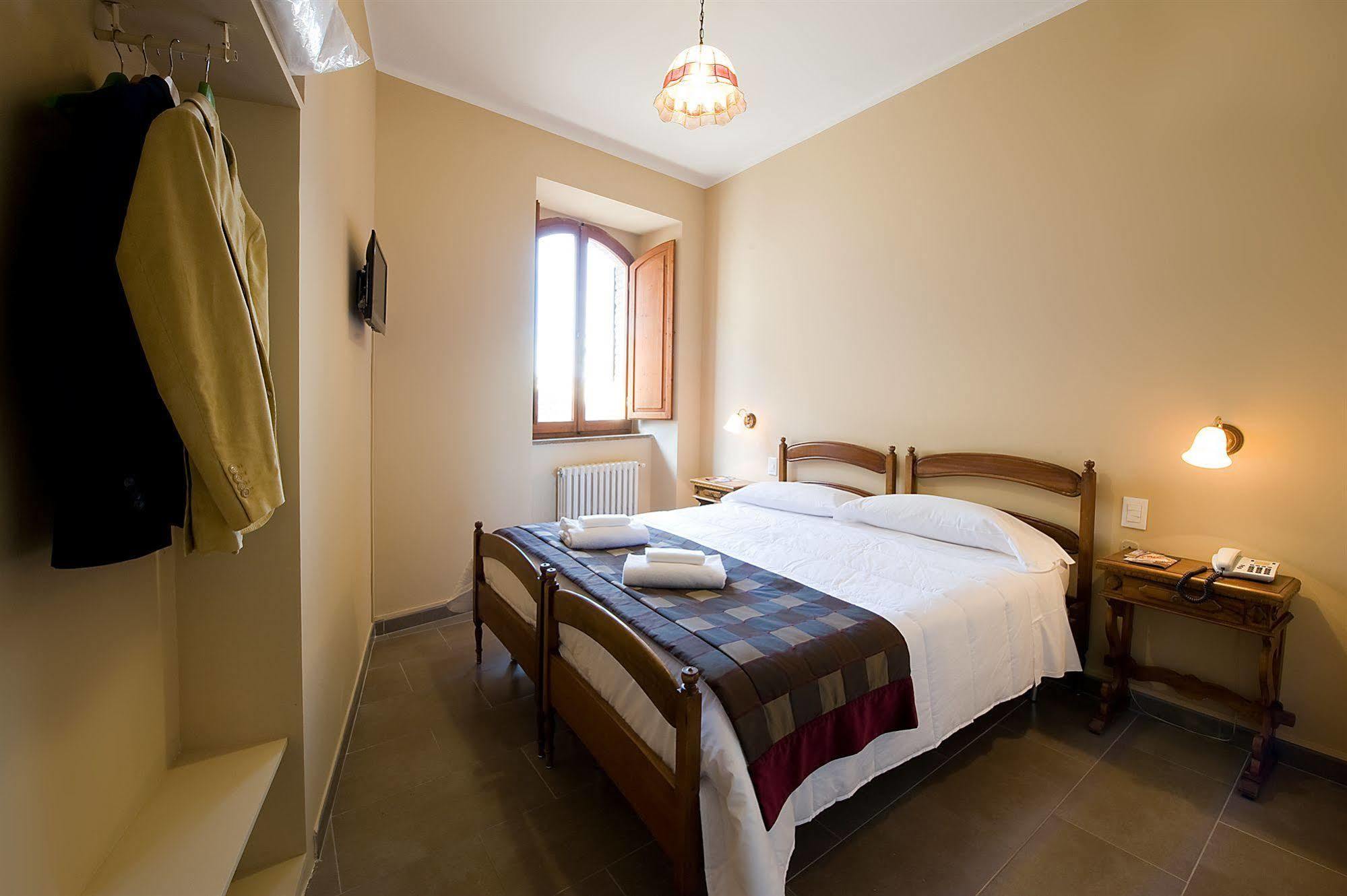 Hotel Properzio Assisi Exterior photo