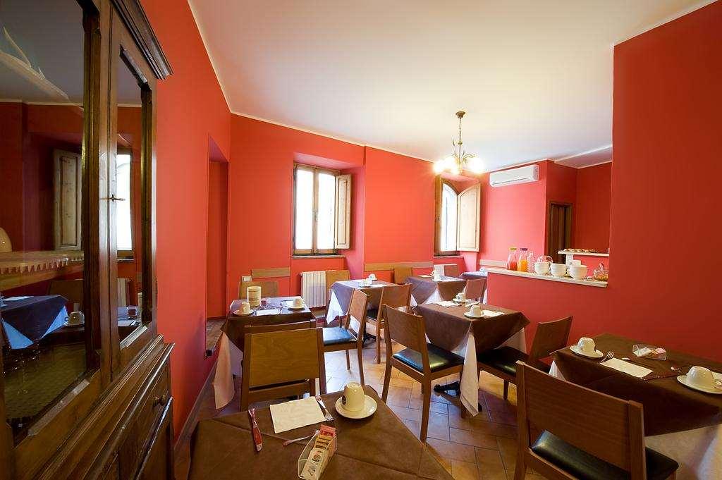 Hotel Properzio Assisi Restaurant photo